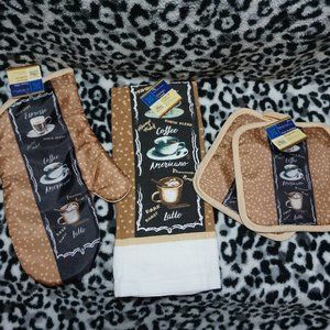 3/$20 Coffee Themed Kitchen Set Towel, Pot Holder & Oven Mitt